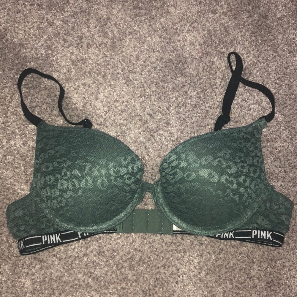 PINK Victoria’s Secret bra